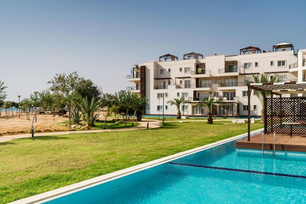 Paradise Beach Front Resort Vokolidha Zewnętrze zdjęcie